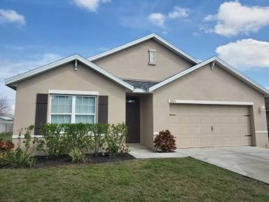 Main picture of 2223 SW 20th Ave