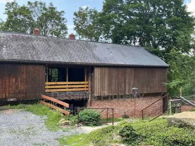 Main picture of 1530 Barr Ave