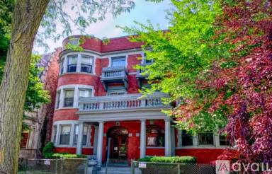 Main picture of 5124 S Michigan Ave