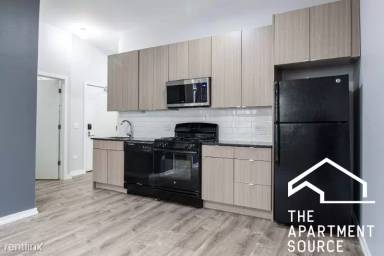 Main picture of 4875 N Magnolia Ave Apartments