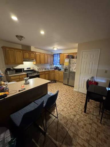Main picture of 31 22nd Ave