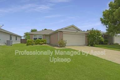 Main picture of 911 Live Oak Dr