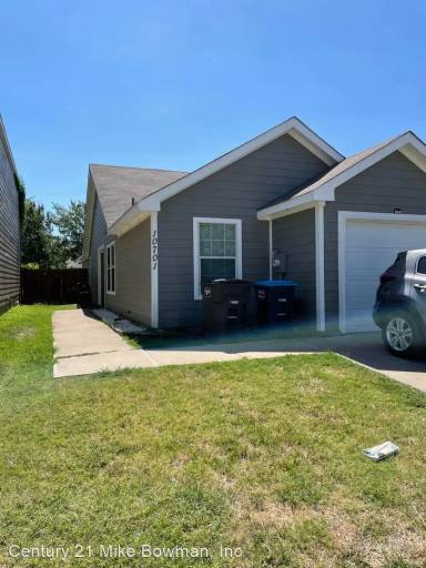 Main picture of 10701 Many Oaks Dr