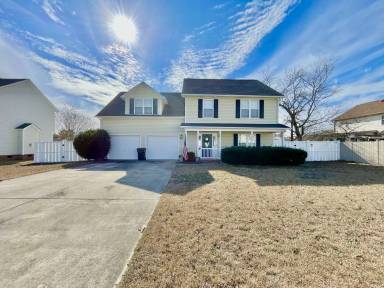 Main picture of 270 Lenoir Dr