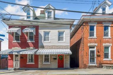 Main picture of 4047 Geneva St