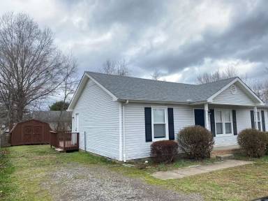 Main picture of 584 Bridgette Dr