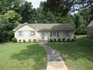Main picture of 506 Cedarbrooke Ln