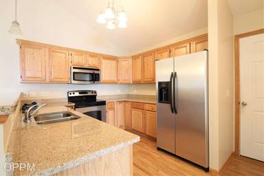 Main picture of 1863 N 175th Ct