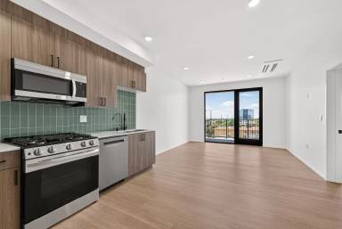 Main picture of 4080 32nd St