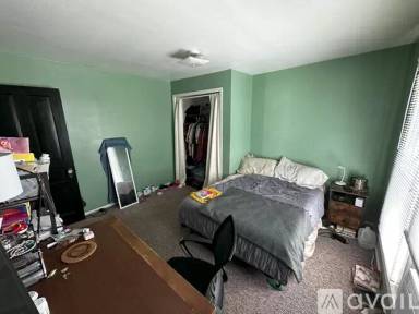 Main picture of 1007 E Johnson St