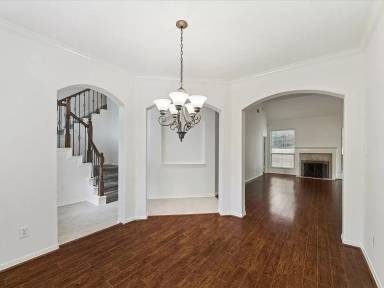 Main picture of 6418 Sugar Bush Dr