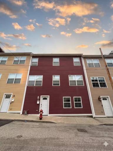 Main picture of 826 Spring Garden Ave