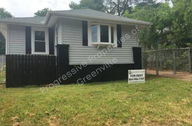 Main picture of 200 Cornelia St