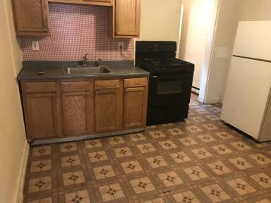 Main picture of 132 S Blank St