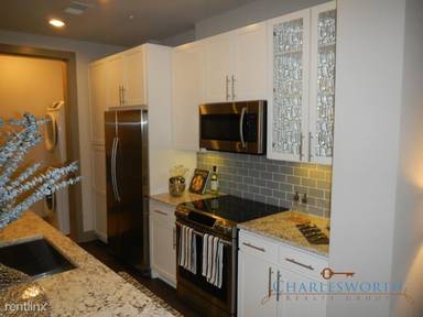 Main picture of 549 Peachtree St NE