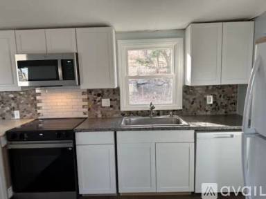 Main picture of 11 Hillside Ave