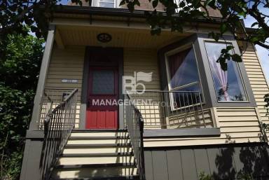 Main picture of 3502 SE 13th Ave