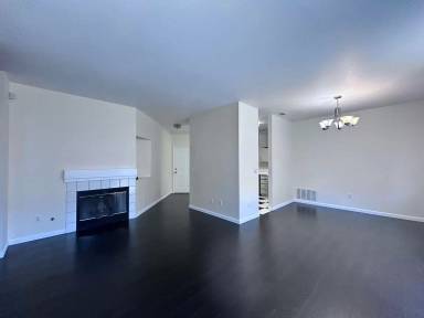 Main picture of 5521 Blue Sapphire Way