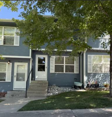 Main picture of 2029 Oakcrest Cir