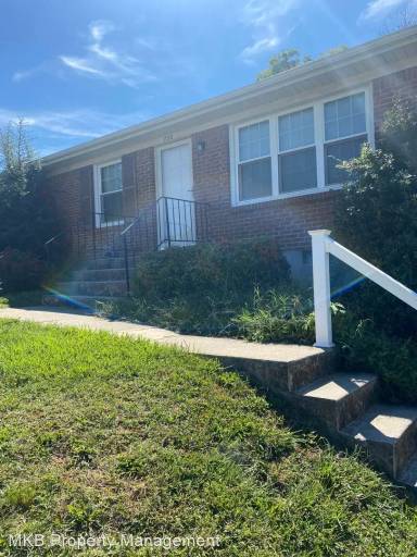 Main picture of 722 Pyrtle Dr