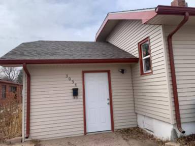 Main picture of 901 Randall Ave