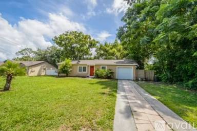 Main picture of 128 Southcot Dr