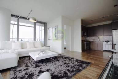 Main picture of 330 W Chestnut St