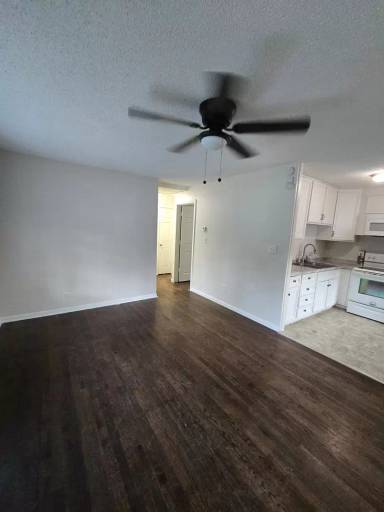 Main picture of 8315 Ella Ave