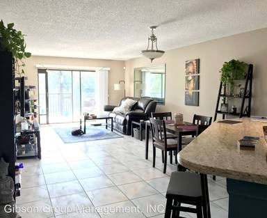 Main picture of 120 E Oakland Park Blvd