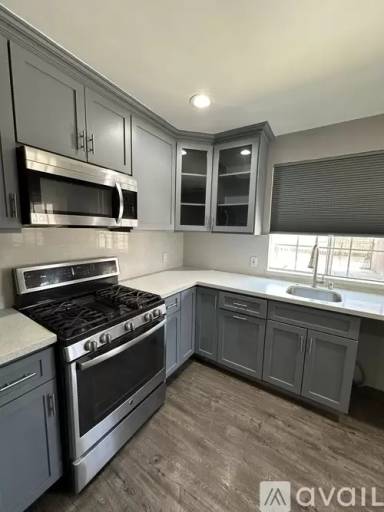 Main picture of 2433 Maynard Dr