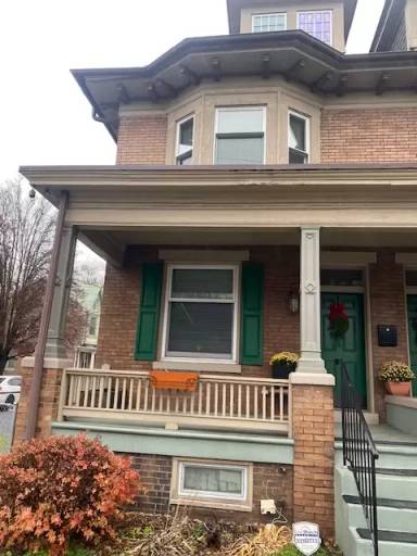Main picture of 2433 N 6th St