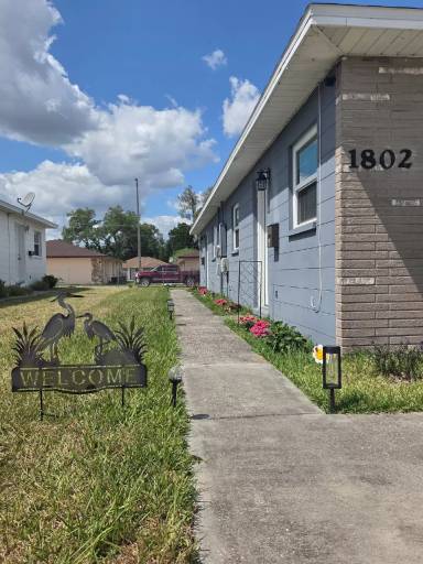 Main picture of 1802 W House St