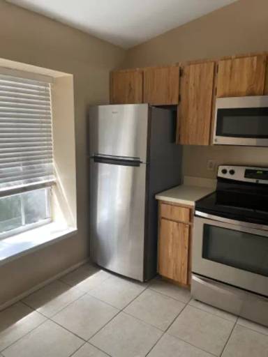 Main picture of 633 Laguna Vista Ct