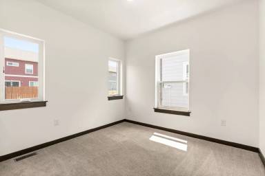 Main picture of 710 Rookery Ln