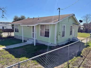 Main picture of 1702 Rigsby Ave