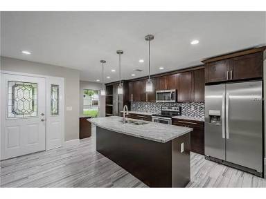 Main picture of 1530 Baker Rd