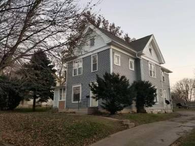 Main picture of 708 Park St
