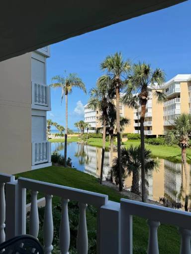 Main picture of 6500 Sunset Way
