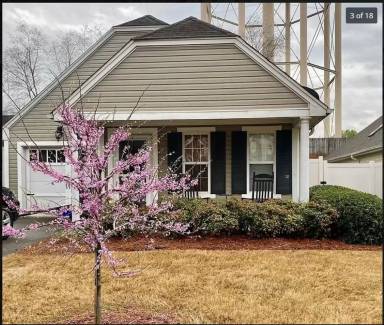 Main picture of 2145 Highland Gate Dr