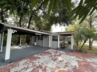 Main picture of 518 E Park St