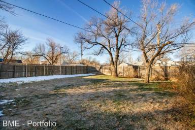 Main picture of 3904 S Harrison St