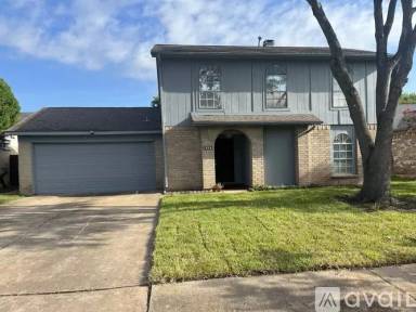 Main picture of 4030 Green Crest Dr