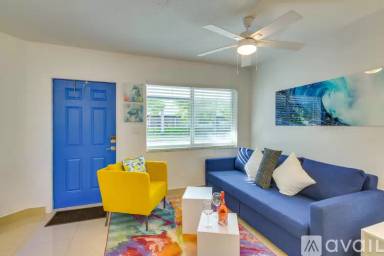 Main picture of 412 NE 4th Ave