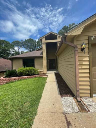 Main picture of 5 Parma Dr