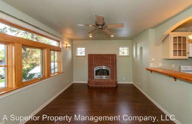 Main picture of 246 NW Jefferson Pl