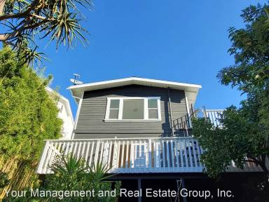 Main picture of 3906 Sunset Dr