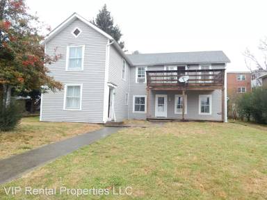 Main picture of 144 4th St NW