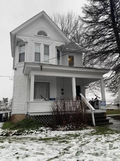 Main picture of 103 E State St