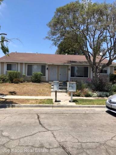 Main picture of 8829 Tiber St