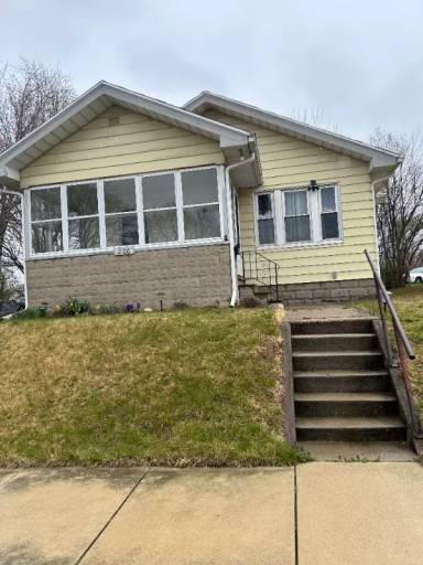 Main picture of 206 Monmoor Ave